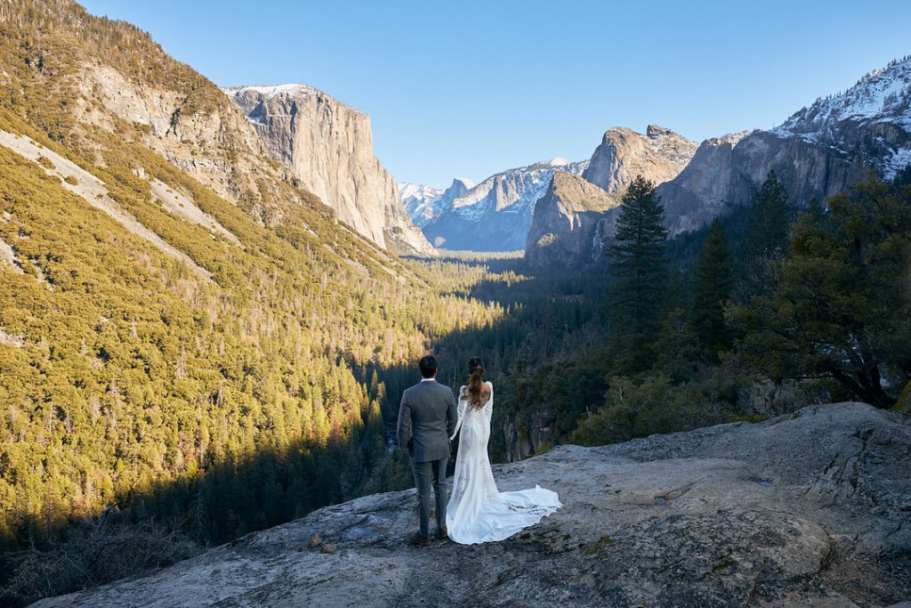 bride and groom wedding photo