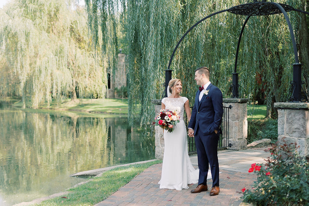 wedding photo bride and groom