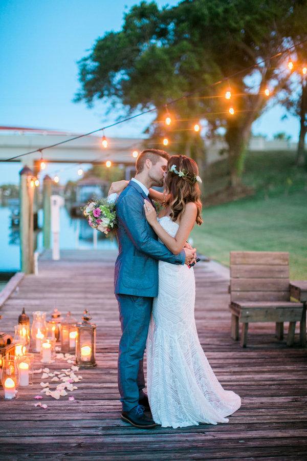 candlelit wedding photo