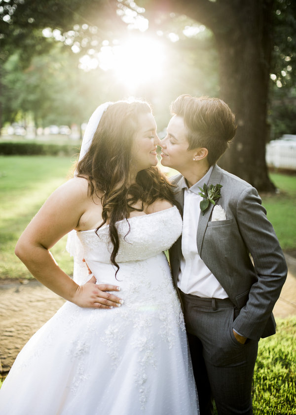 wedding kiss