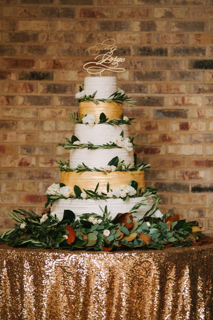 green and gold wedding cake