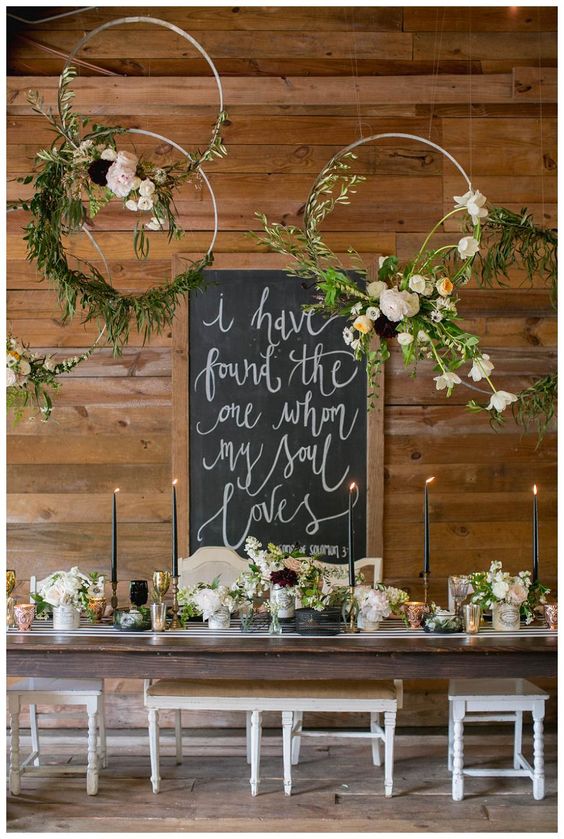 rustic chic wedding decor