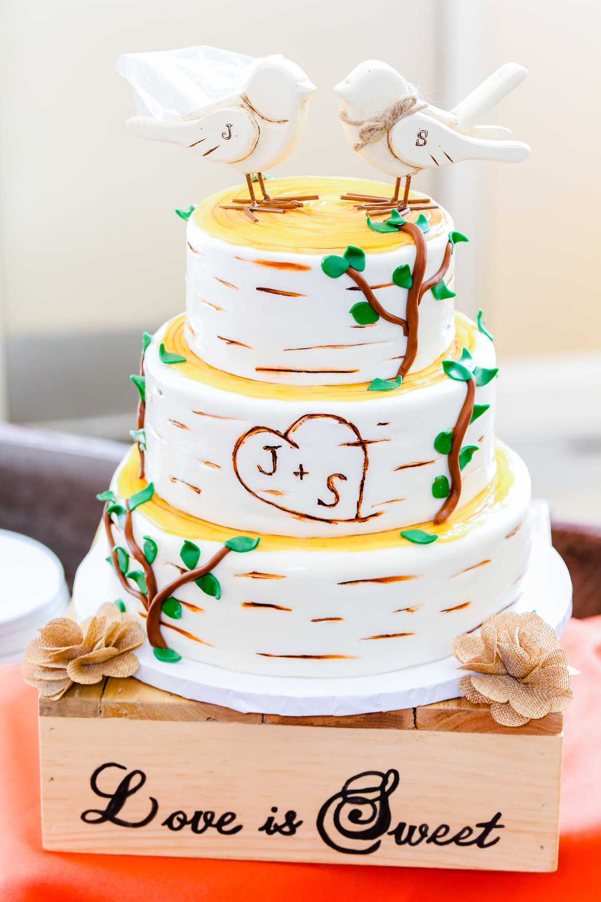 rustic wedding cake