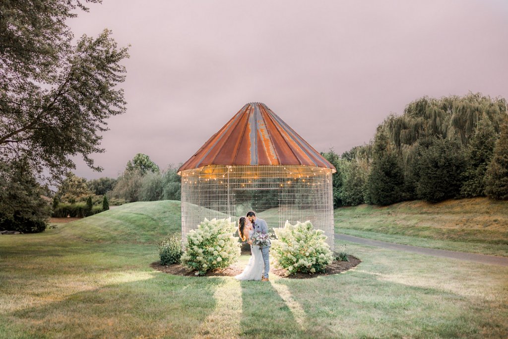 bride and groom wedding photo