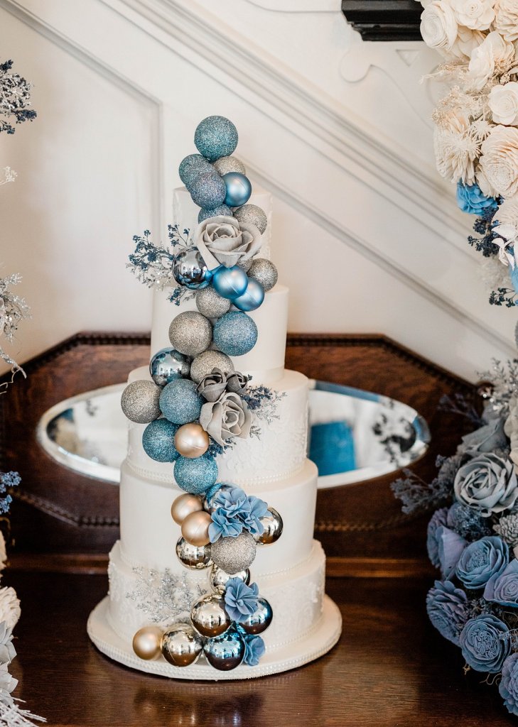 Wedding cake with ornaments