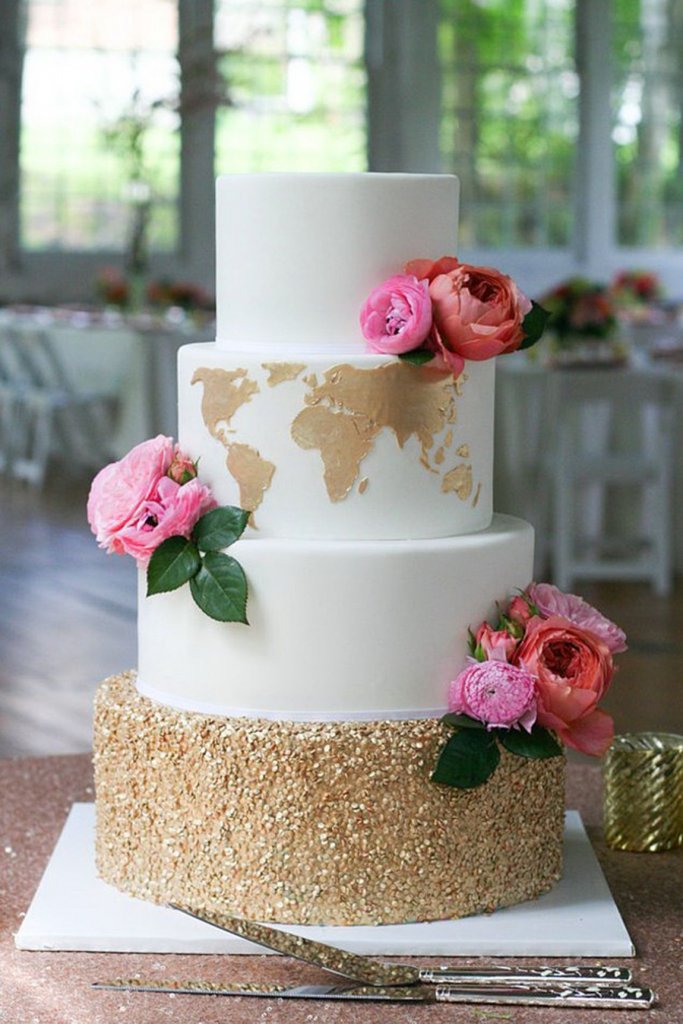 world map wedding cake