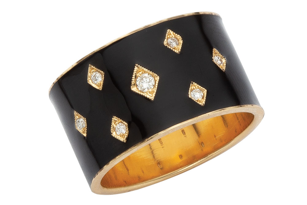 Enamel gold ring