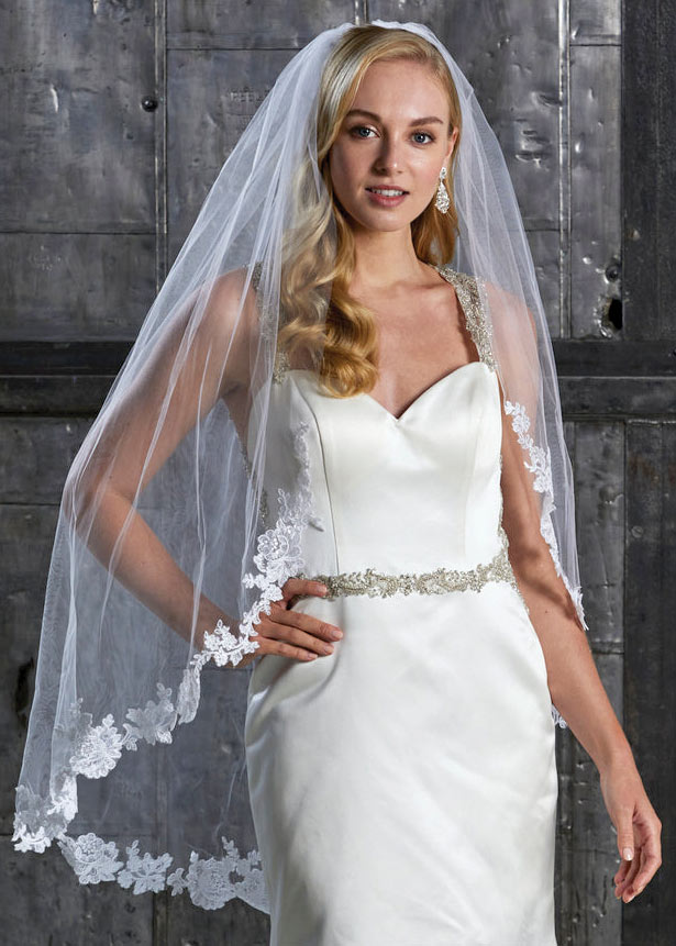 marionat bridal veil