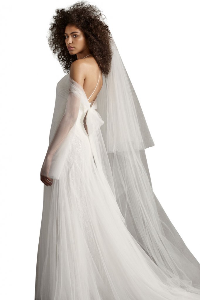 vera wang wedding gown