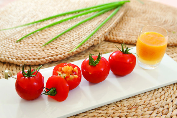 stuffed tomato