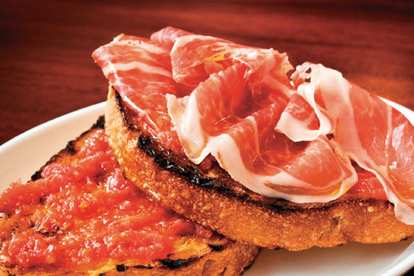 jamon serrano and pan con tomate