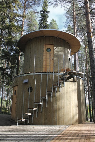 tree hotel honeymoon nature sweden