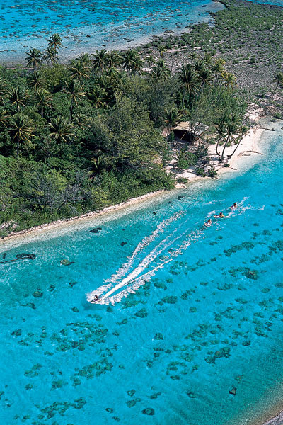 jet skiing in bora bora 