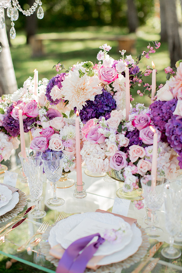 pastel wedding flower tablescape