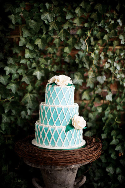 turquoise wedding cake