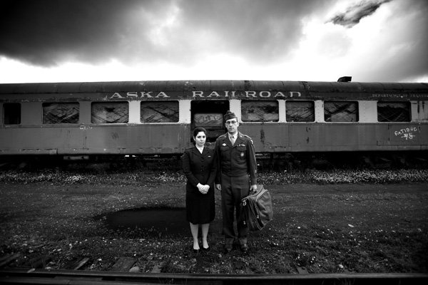 world war ii patriotic army engagement photos