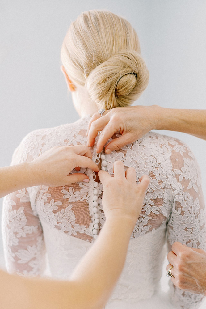 bride getting ready