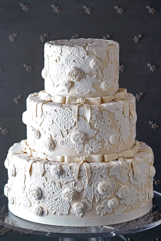 Lace wedding cake