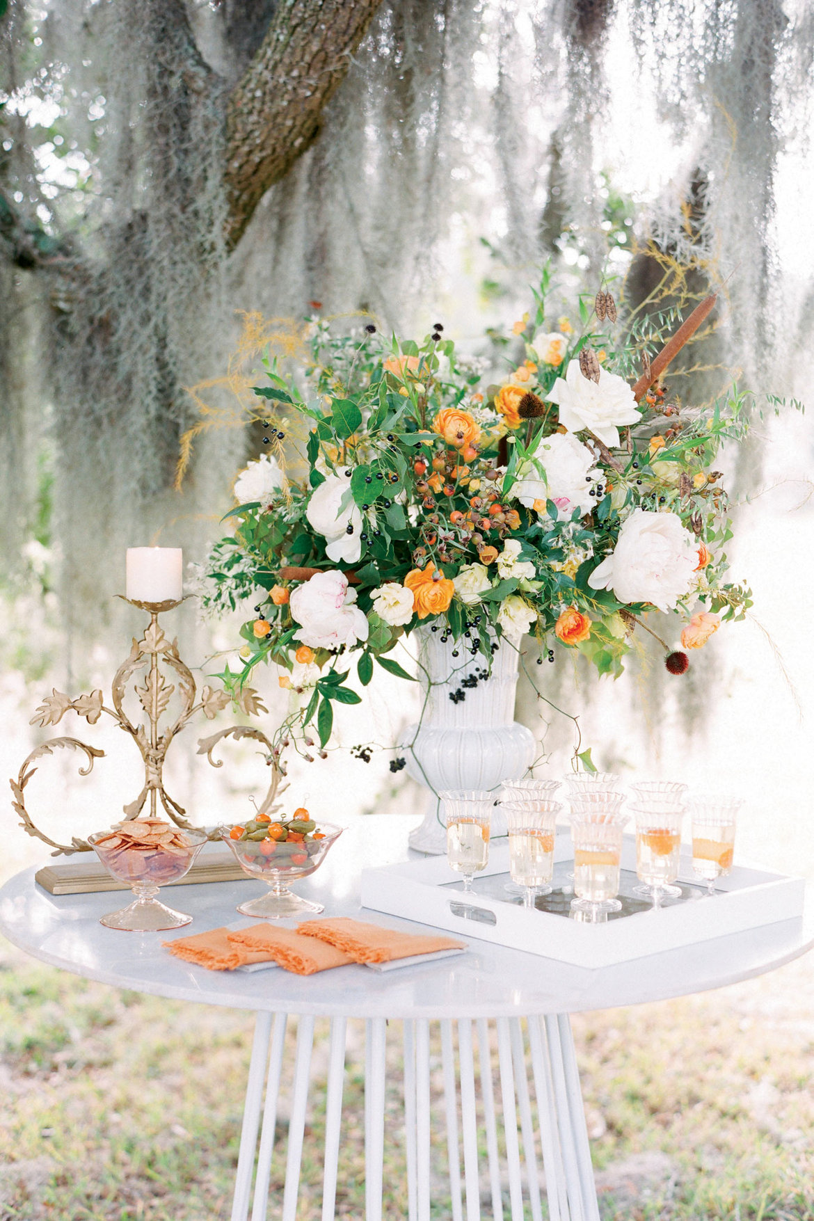 coastal luxe wedding style