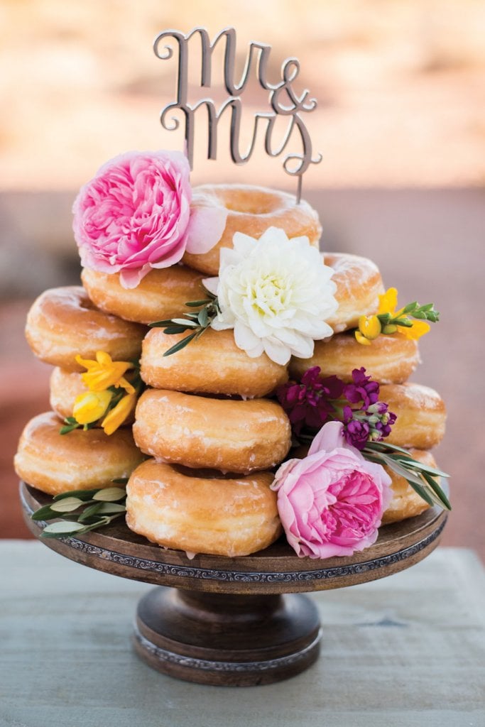 doughnut wedding cake