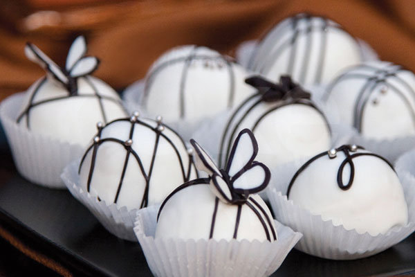 monogrammed cake balls