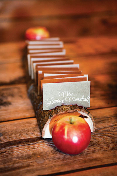 apple escort cards