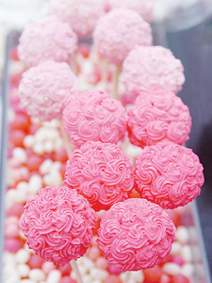 pink candy buffet