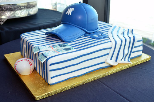 yankees grooms cake