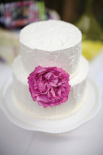 white wedding cake