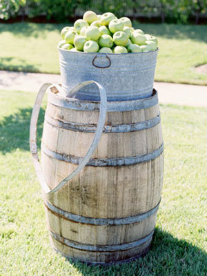 apple ceremony decor