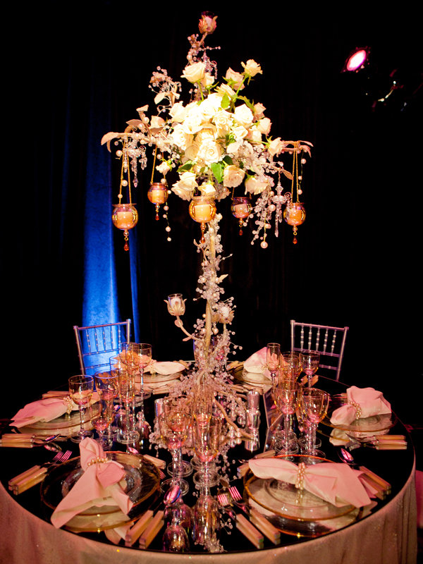 britney spears wedding table decor