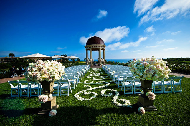 swirls wedding ceremony aisle