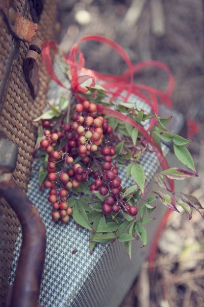 springs and berries wedding decor