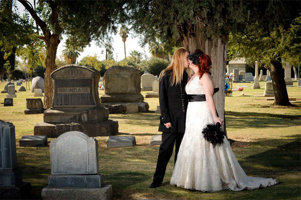 halloween wedding photos