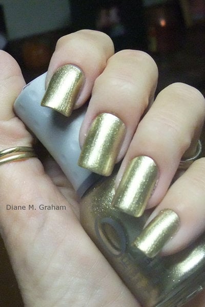 gold nail polish