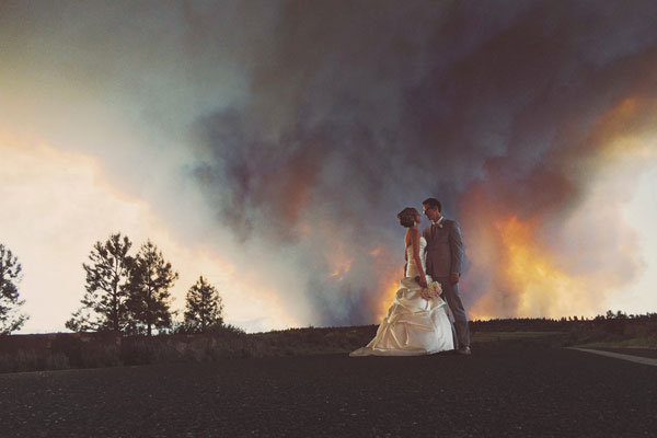 oregon wildfire wedding