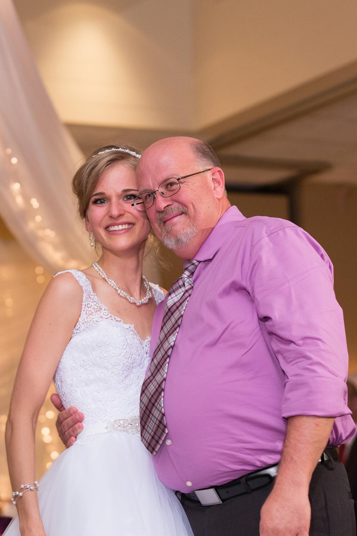 bride shares wedding dance with organ donor