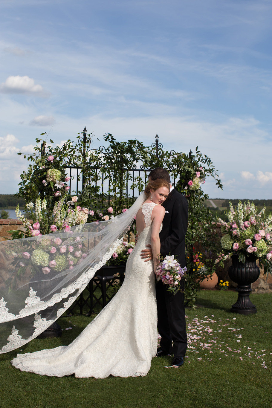 wedding ceremony flowers