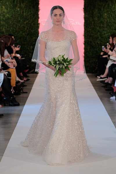 oscar de la renta wedding gown