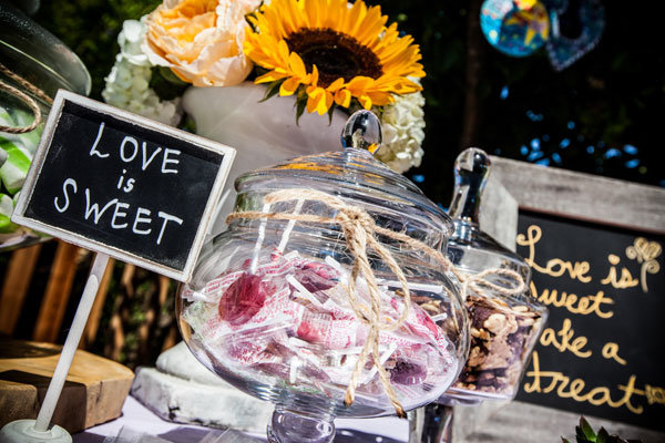 wedding candy buffet