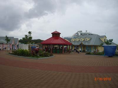 roatan-color-bldgs-3