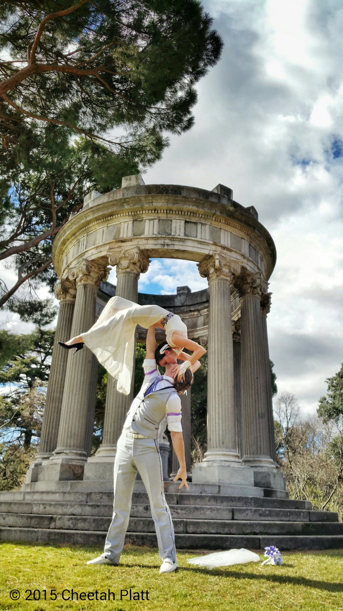 wedding in capricho park madrid spain 