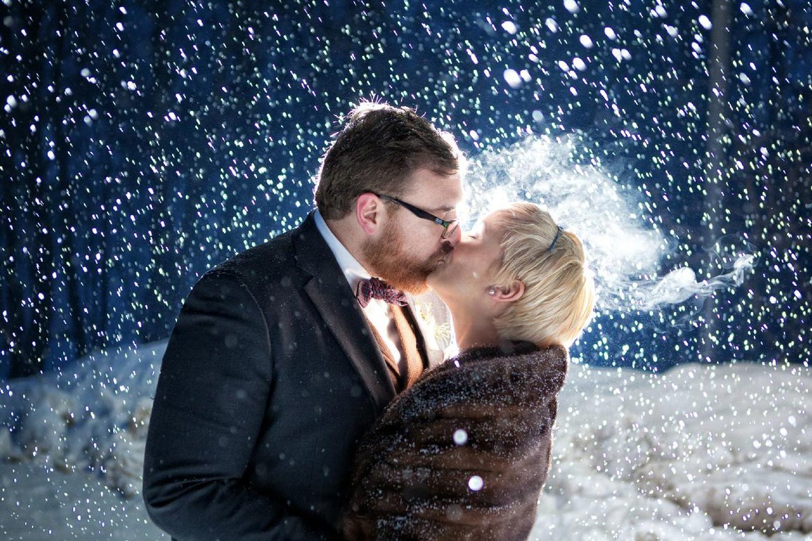 snowy winter wedding