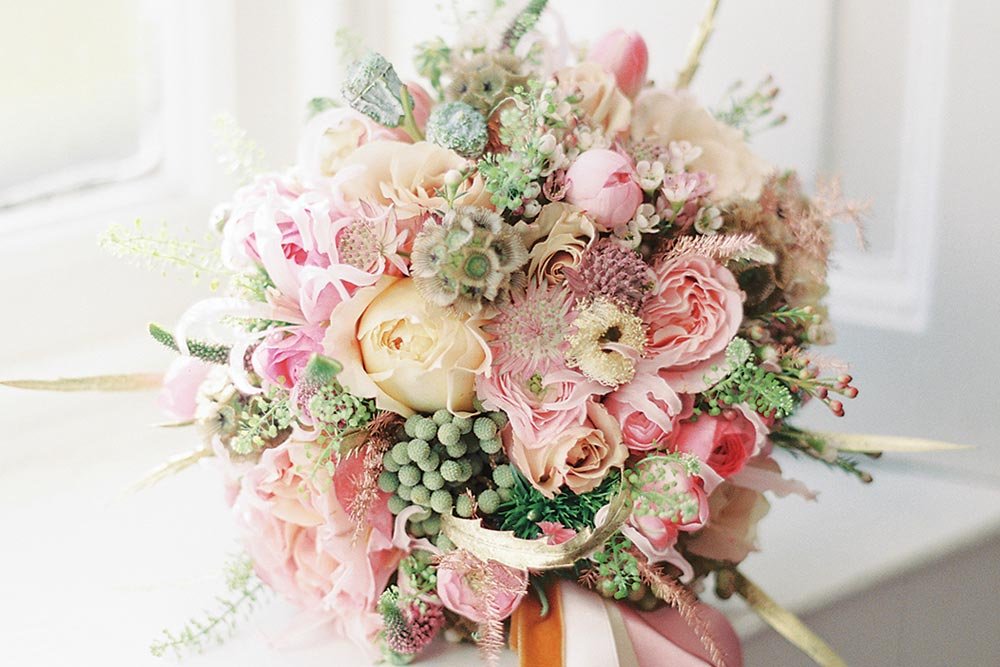 pastel bridal bouquet