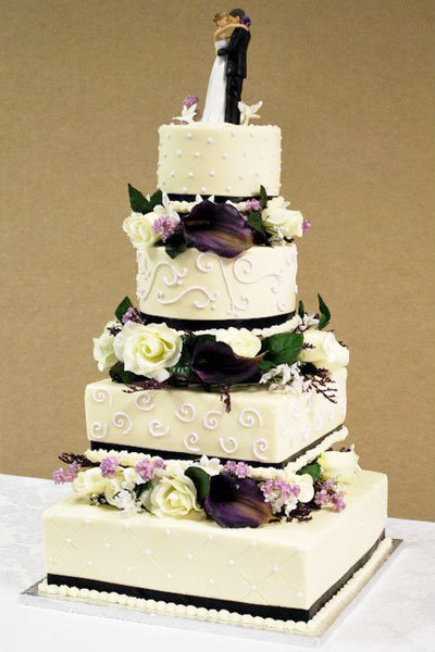 classic wedding cake