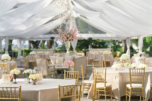 tent wedding decor 