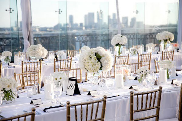 white wedding centerpieces